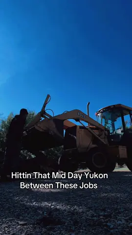 Just Hitting That Mid Job Yukon Dance Break #fyp #yukon #bluecollar #dance #rawnyrox 