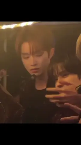 That satisfied smirk after tease his wife with his big hand 😏😌 #sungtaro #sungchan #shotaro #성쇼 #ソンタロ 