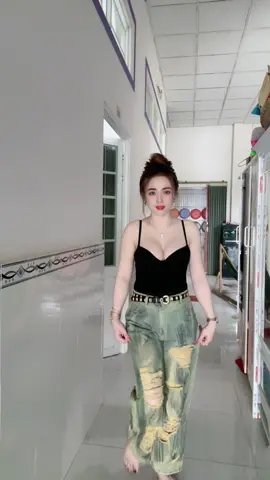 Quần và thắt lưng ở giỏ hàng góc trái nha🥰#xuhuongtiktok ❤️❤️❤️