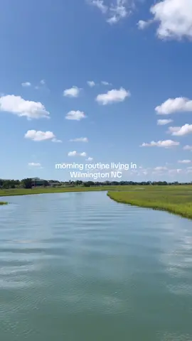 Have you seen the show the waterfront on netflix?! #morningroutine #ditl #Lifestyle #wilmingtonnc 
