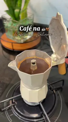 🤎☕️✨🦋🤍 . Id da cafeteira Italiana RYPS9Y-3A9Q no @Mercado Livre  Já SALVA pra fazer na sua casa ou marca o @ pra fazer pra você!!🫶🏼 #MercadoLivreAchados #HomeAndDecor #cafeteiraitaliana  