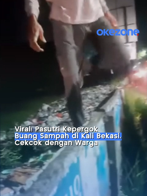 Sebuah video viral di media sosial memperlihatkan aksi pasangan suami istri buang sampah sembarangan di pinggir Kali Bekasi, Kelurahan Teluk Pucung, Bekasi Utara. Mereka terlihat membuang karung berisi sampah dari mobil bak terbuka ke bantaran kali. Aksi ini dipergoki warga, yang langsung menegur dan meminta mereka mengangkut kembali sampah tersebut. Namun, si pria pengendara justru marah saat direkam, sempat cekcok, bahkan memukul warga sebelum akhirnya kabur dari lokasi. #okezone #okezonecom #viral #bekasi