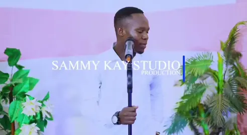 This is called versatility👌@Bishopkwabena Boakye Asiamah @ThePrayerHub @Empress Gifty @AKE NATION THE HYBRID SINGER #foryou #ajagurajahmovement #notharmfulcontent #viral_video #🇬🇭🇬🇭🇬🇧🇬🇧 #ghanaworshipsong #ghanatiktok🇬🇭 #tiktokviral #fyp #koonhyira 