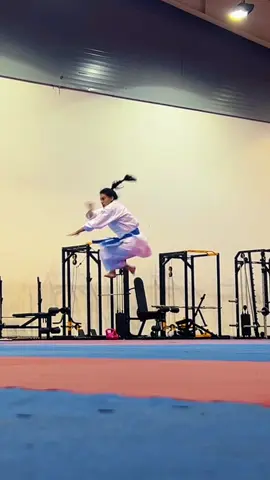 Nunca perfecto, siempre perfeccionándose #KarateDo #kata #KaratePerú #KarateLife #KarateMotivation 