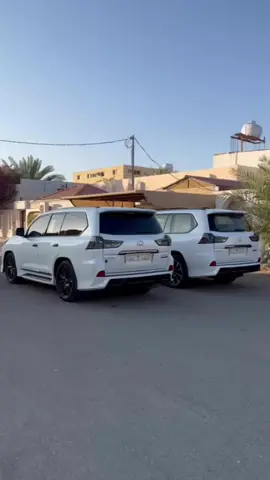 ندحم ع المووت لعيونك 😎☝🏻.                              منذريات 🎧🔥#تبوك #المسعودي #البدع #لكزس #570 #بلاكادش #منذر_العلو #البدع 