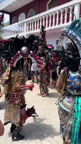 The town of Lanquin celebrating the saints of the Guatemalan town by dressing up as Spanish conquistadors. A vibe.  #Lanquin #Guatemala 