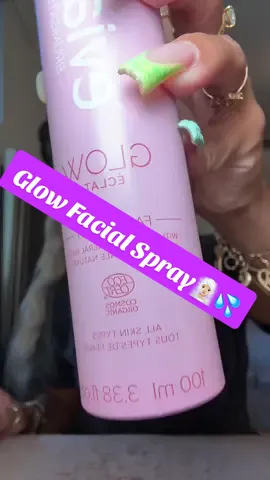 💕 A few spritzes of Evian Glow Mist = instant plump, dewy skin ✨💦#evian #evianglowfacialmist #glowfacialmist #facemist #evianspray  @Evian Facial Spray 