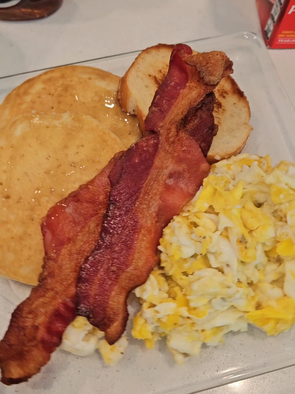 He has the best ideas 🥰🥞🥓🍽 #familytime #familybrunch #corememories #MomsofTikTok #auntsoftiktok 