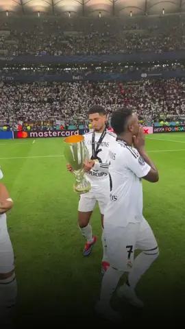 Momentos mágicos no futebol (#Parte147) . Estamos felizes por telo aqui 🥳 ... És o nosso convidado Especial para participar da Melhor comunidade Vip... Clique no link da bio (nosso site oficial). 💪🥳 . #futebol #fichacerta #timevencedor #drible #player #thebesto