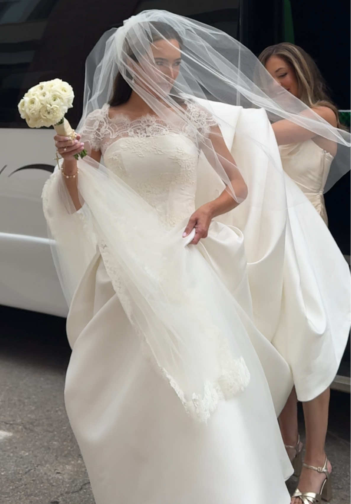 🤍🤍🤍 #weddingday #weddingvideo #weddingdress #weddingtiktok #bridaltok 