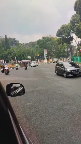 Bismillah smg Allah SWT lancarkan dan mudahkan anakku utk menimba ilmu di slh satu kampus terbaik ini,aamiin yra 🤲#universitaspendidikanindonesia #upi #fpipsupi #kampusterbaik #bandung 