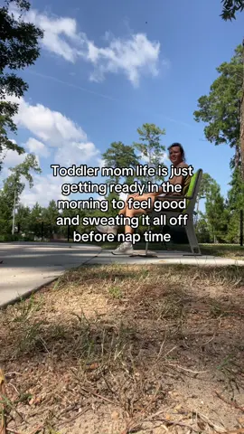 And sitting?! This lasted 3 minutes…😂 #toddler #toddlermomlife #momlife #momof2 