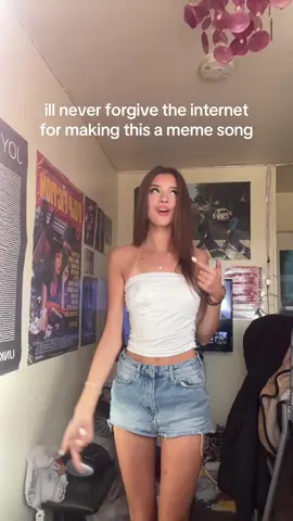 am i quirky #foryoupagе #fyp #evenescence #bringmetolife #memesong 