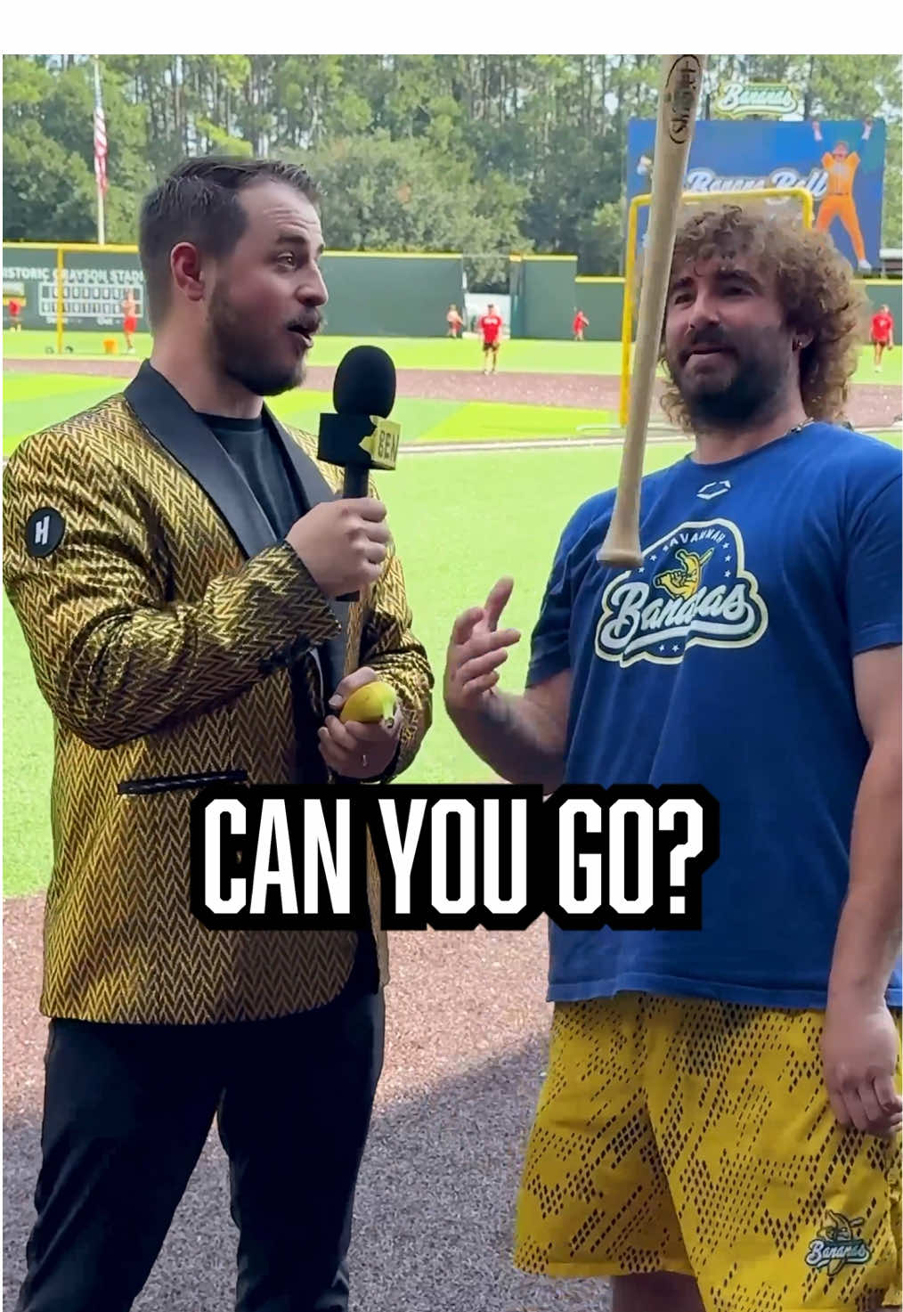 He’s a pro 🤯 #savannahbananas #MLB #baseball #baseballtok 