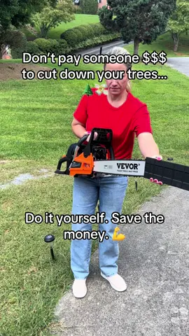 This lightweight 9lb chainsaw does it all. Powerful 1.2HP engine up to 11,500 RPM ⚡ Cuts branches & logs up to 10” thick with ease. Ergonomic handle + leak-proof tank = easy & safe.