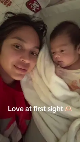 My baby 4 life 🥹❤️  #newbornbaby #motherhood #momoftiktok #fyp #mommydaughter #momlife 