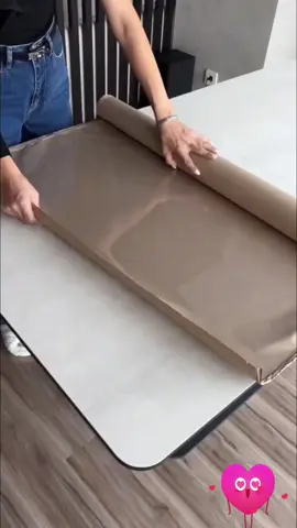 Toalha de Mesa de Plástico Térmica Para 4 6 8 e 10 Lugares Impermeável Quadrada Decoração Cozinha. Digite nos comentários “EU QUERO” que te envio o link. #toalhamesa #termica #plastico #impermeavel