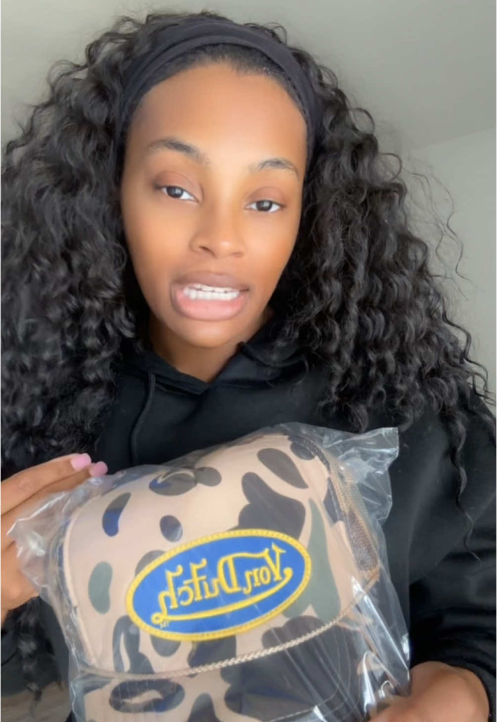 It’s Back 💙 #vondutch #viral #fashion 