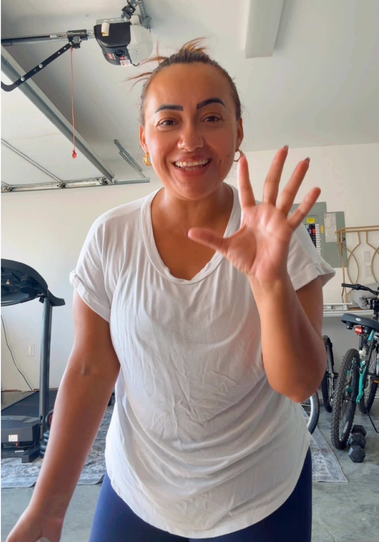 Un día más cumplido ✅ #fypシ #cremaparasudar #abdomenchallenge 