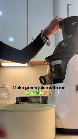 green juice 💚  #fyp #greenjuice 