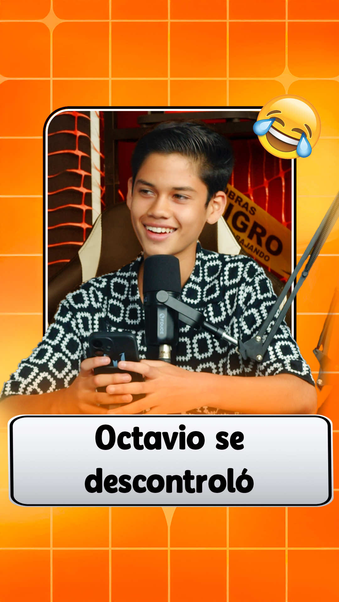 Cómoooooo??🤣 En vivo todos los sábados a las 6pm.😎 #ohklam #peru #podcast #jovenes #entretenimiento