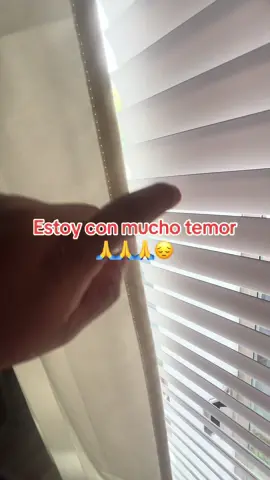 Está rodeada mi calle 😭#ice #deportaciones #policias 