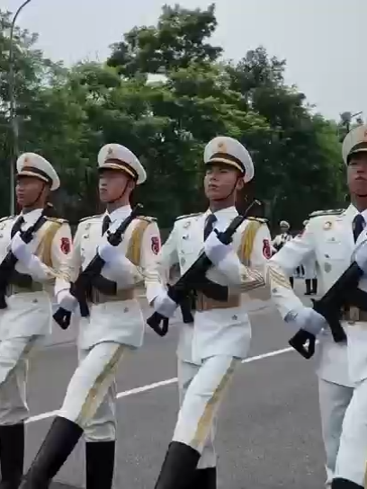 6c8a32f1905abad2c37906e5703a2922L'Armée populaire de Libération, une force puissante de contribution à la paix