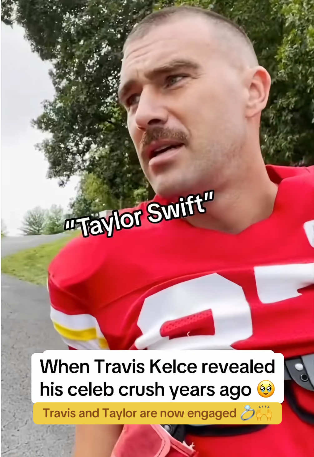 CONGRATS TO TRAVIS AND TAYLOR. ❤️🙌 (@Chiefs) #traviskelce #taylorswift #swiftie #nfl 