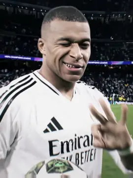 This passion🔥😍 | 🚨GET YOUR FAVORITE JERSEY IN MY BIO🌟 | #mbappe #kylianmbappé #realmadrid #pov #viral 