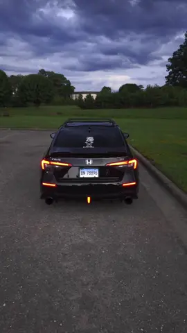 Dark skies #cars #car #civicsi #honda #civic