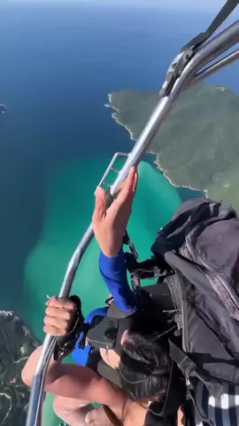 #viral #skydiving #jump 