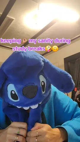 Me durring my study breaks to keep my sanity#collegemom #over30 #momlife 