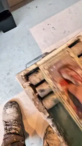 Geef je keuken in één klap een hippe upgrade met deze tegels. 🔥 #tegelzetter #tegelzetters #tegelzetbedrijf @De Bouw Kijkt Verder 