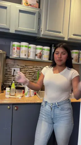 Coco 🥥 fresa 🍓 #megates  #herbalife #nutrition @✨ #LIVEIncentiveProgram #GenuineInteractionMatters #PaidPartnership 