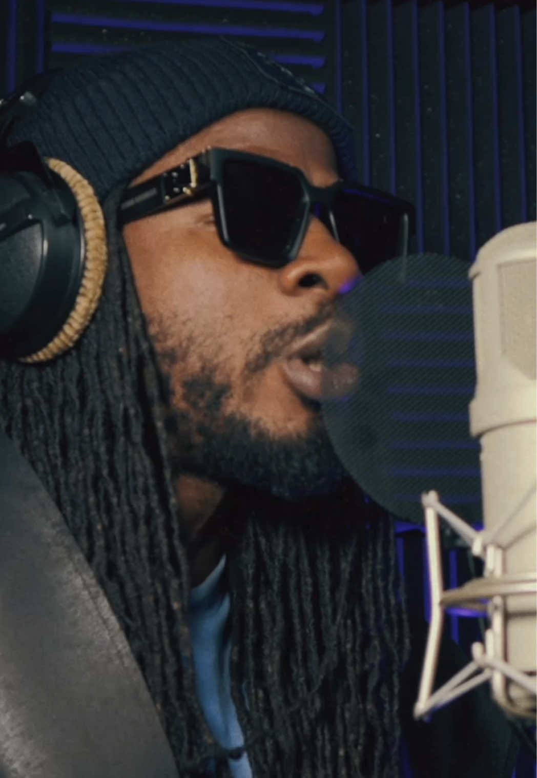 Gyptian recording a Dubplate of his Classic Hold Yuh for Little Lion Sound in Evidence Music Studio 🔥🔥🔥 #holdyou #gyptian #dancehall #littlelionsound
