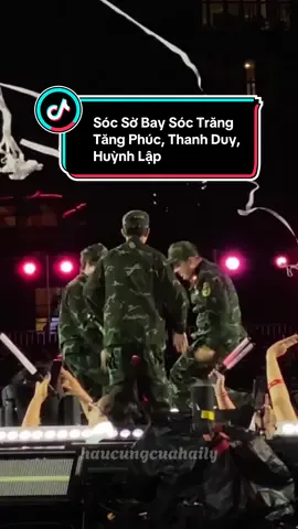 cái kiểu gặp nhau là tưng bừng hớn hở nhảy múa dị đó #tangphuc #thanhduy #huynhlap #khatvongtuoitre #concertsaonhapngu 