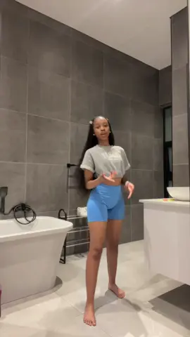 #fyp #viral #loloo 💕💖💗💞💓💐🌸💘💝💝🐷🌺💄🐽i can dance