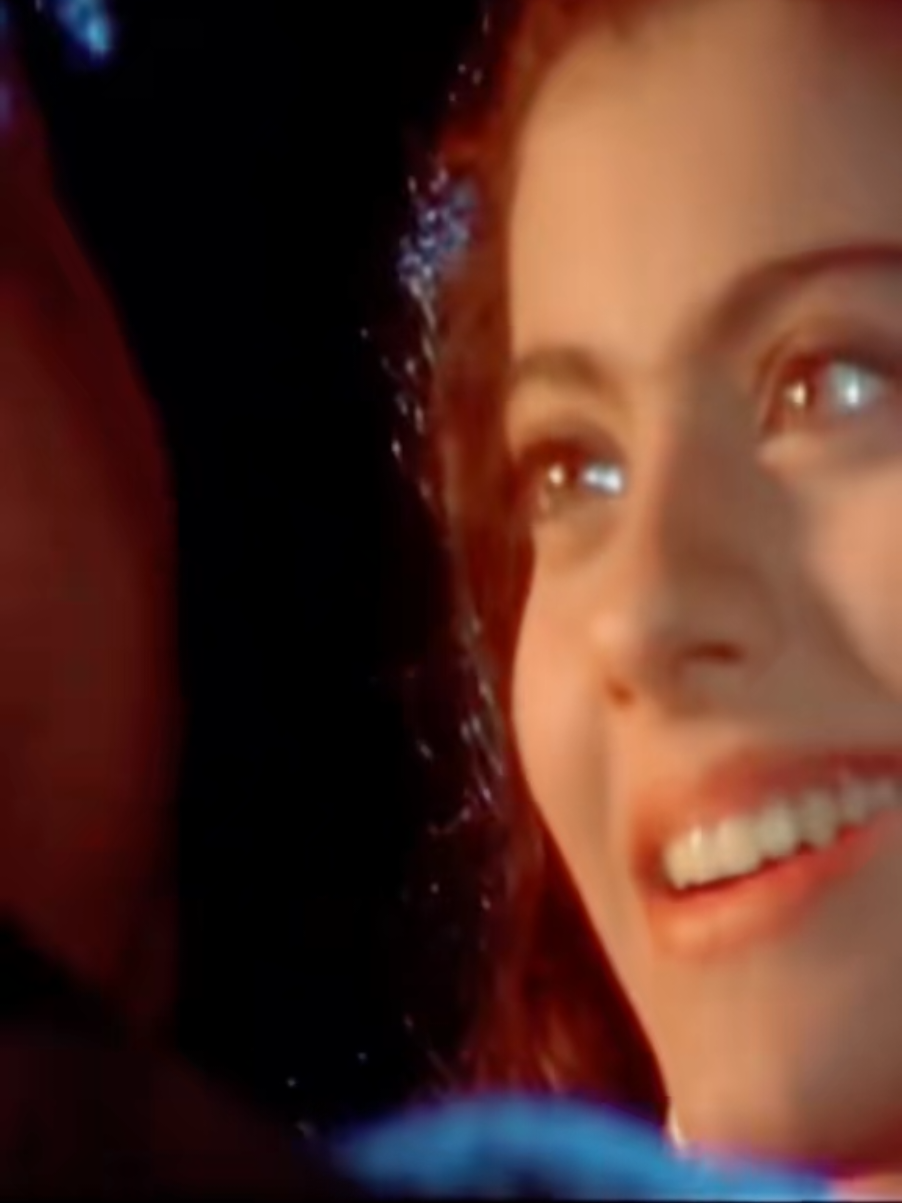 #ankhomebasakarkhwab #iloveyou #gundaraj #ajaydevgan #kajol 