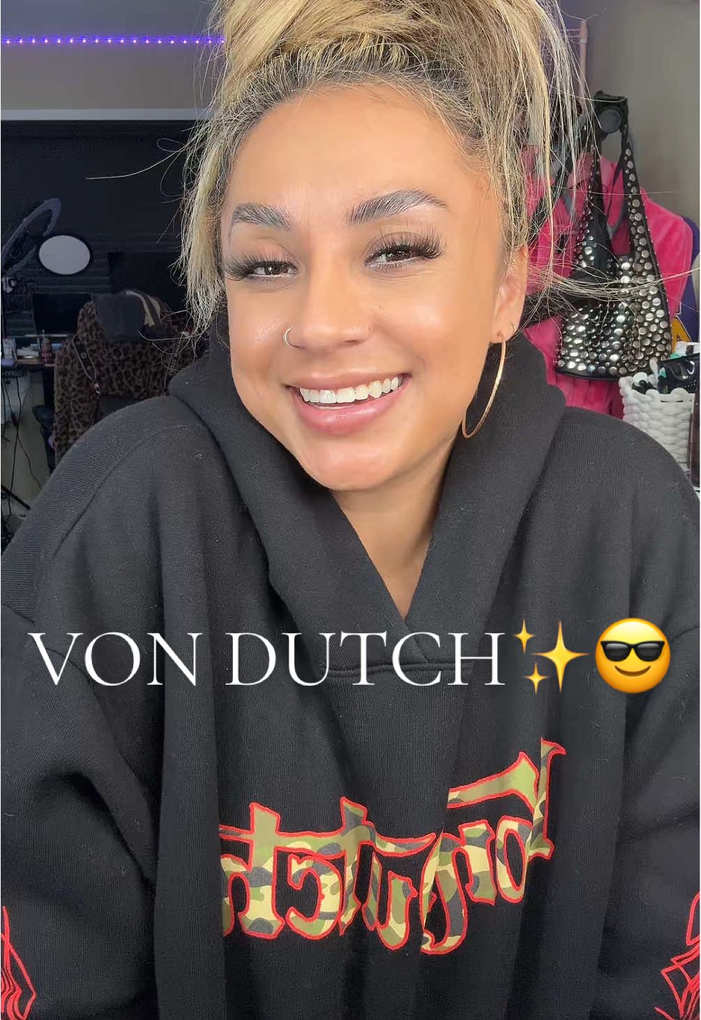 Double pockets, double the cool 🖤  @Von Dutch #VonDutch #hoodies #hoodieseason 