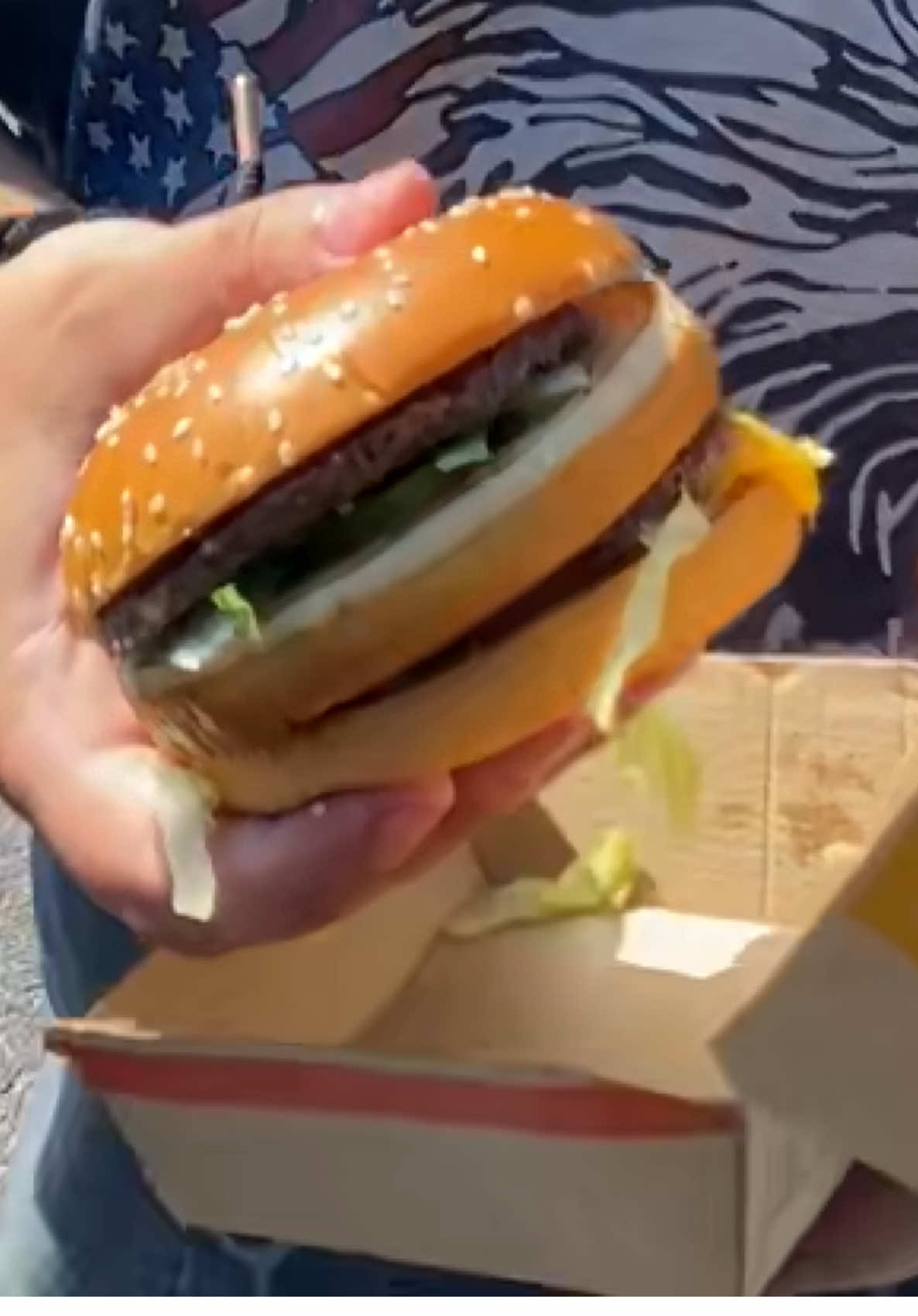 1 min Big Mac challenge #mcdonalds #burger #food #challenge 