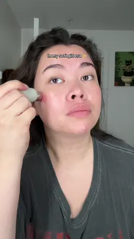 Keeping it light and simple ✨  Testing out some new @e.l.f. Cosmetics products to complete my look. I love a soft brown eyeliner for a more natural and less harsh look and the blush tint is perfect as a blush topper or lip tint 💕  @influenster #complimentary #sheerforit #blushtint #elfcosmetics #newmakeup 