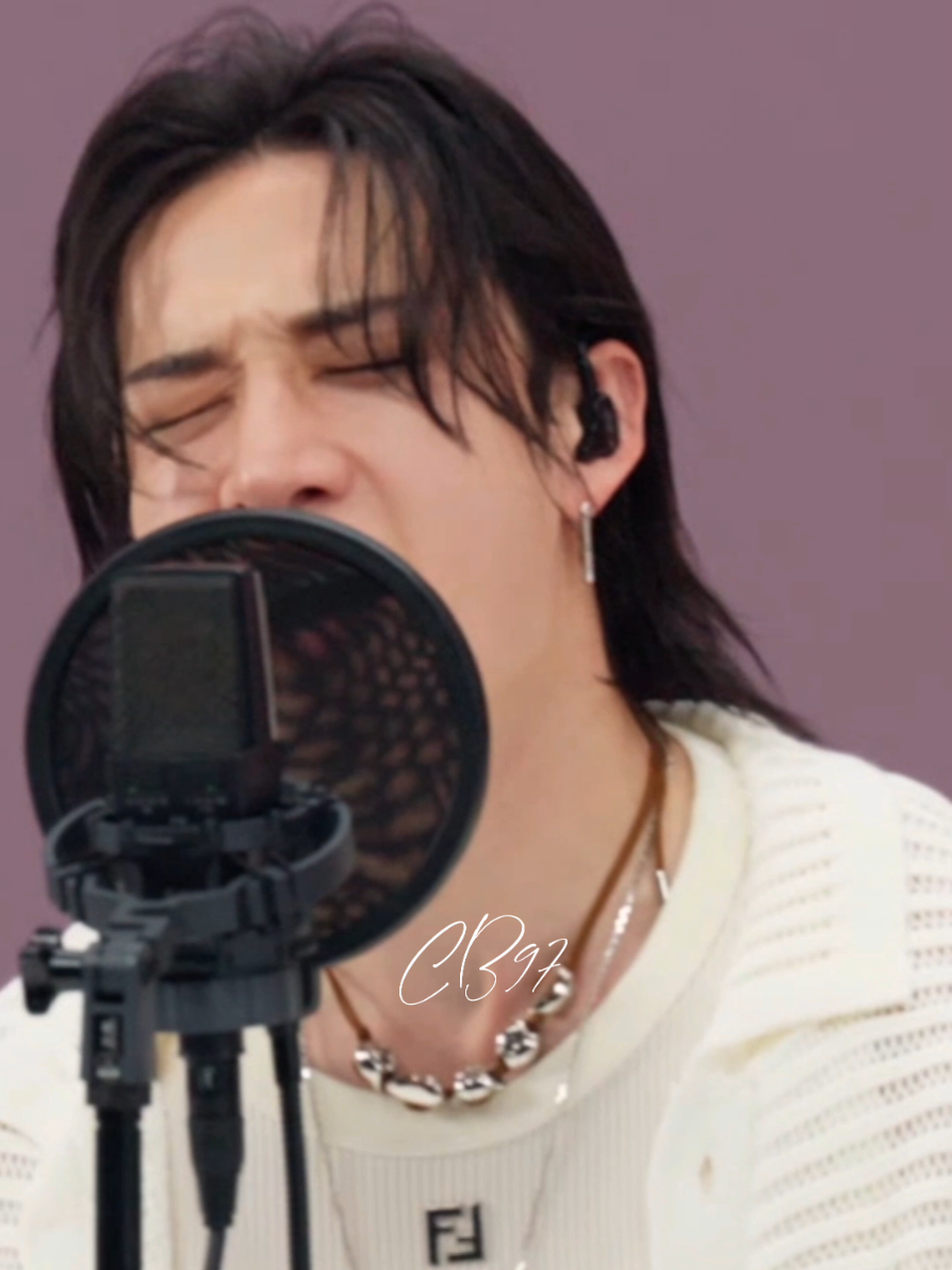 Chan🐺 Dingo Music God's Menu, MANIAC, CASE 145, Hellevator, Chk Chk Boom, Thunderous, Super Bowl, Ex, Chill, I Like it,  Back Door, MIROH, Social Path, S-Class, CEREMONY, In My Head. #방찬 #BangChan #chan #Christopher #CB97 