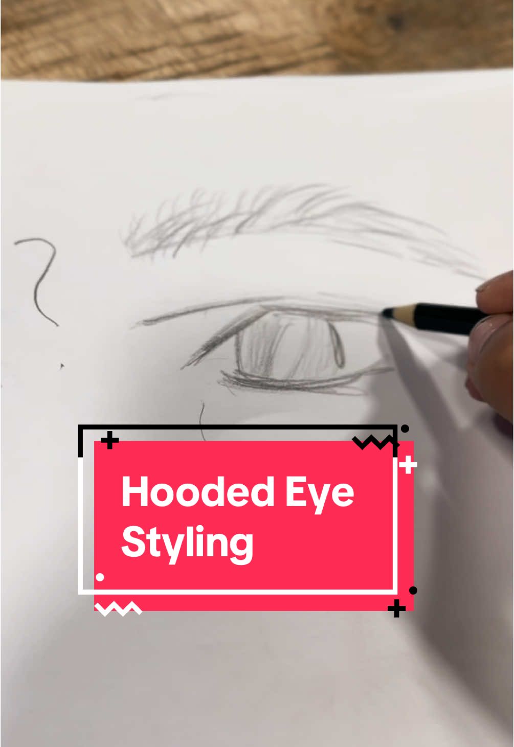 🫣A Hooded Eye Stylingolàs és kidolgozása feladja a leckét. ♦️Hasznàlj tört íveket ♦️Az alátétet lejjebb helyezd el. ♦️Egyenesen poziciónàlj - M-L-K ívekkel kiemeled a szempillákat, és elrejted a nem kívánatos pontokat, optikailag pedig javítod a rejtett szemet, a lógó szemhéjakat és a vendég szeme és tekintete sokkal frissebb lesz. #beautytip #beautyhacks #fyp #nekedbelegyen #lashes 