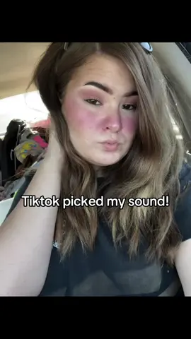 Bruhhhhh how can it look into our souls like dat! Why TikTok gotta be gettin all deep n shi😹 #fyp #tiktokpickedthesong #viral #trending #livephoto 