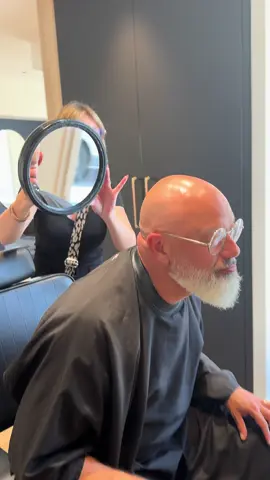 C’est le jour du soin pour MON cheveu 😅😅😅😅avec Émilie  Au salon @le24coiffeurexpert   💈💈💈 #hairdresser #hairstylist  #fun  #barber #barbers                         