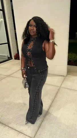 Outfit Recap ##outfitinspo #outfitideas #breezybowl2025 #chrisbrownchallenge #fyp #foryou #blackgirloutfitideas 