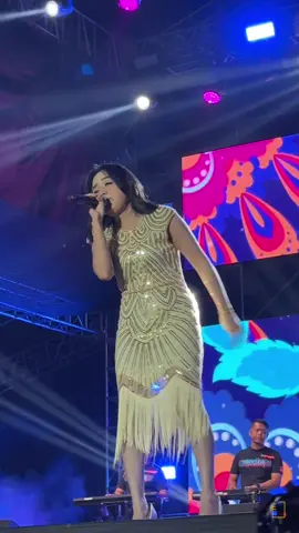@Sabila Permata Adella live Kebumen Kebumen fest 2025 📍Alun alun kebumen #adella #kebumen #adellamusic #adellamusiccommunity #amc 
