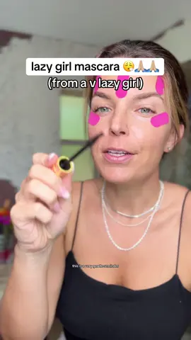 please stop making things more difficult for yourself 🥴🥴❤️❤️❤️ #mascarahacks #longeyelashes 