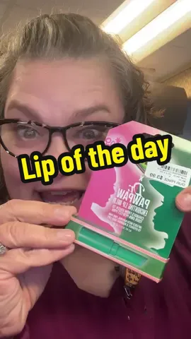 Lip of the day with my wicked color changing lip balm. #lipoftheday #wicked #colorchanginglipbalm #drpawpaw #gabesfinds 