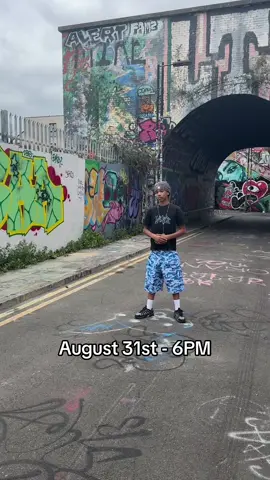 SIGN UP LINK IN BIO #cargoshorts #tee #streetwear #camo #fashion 